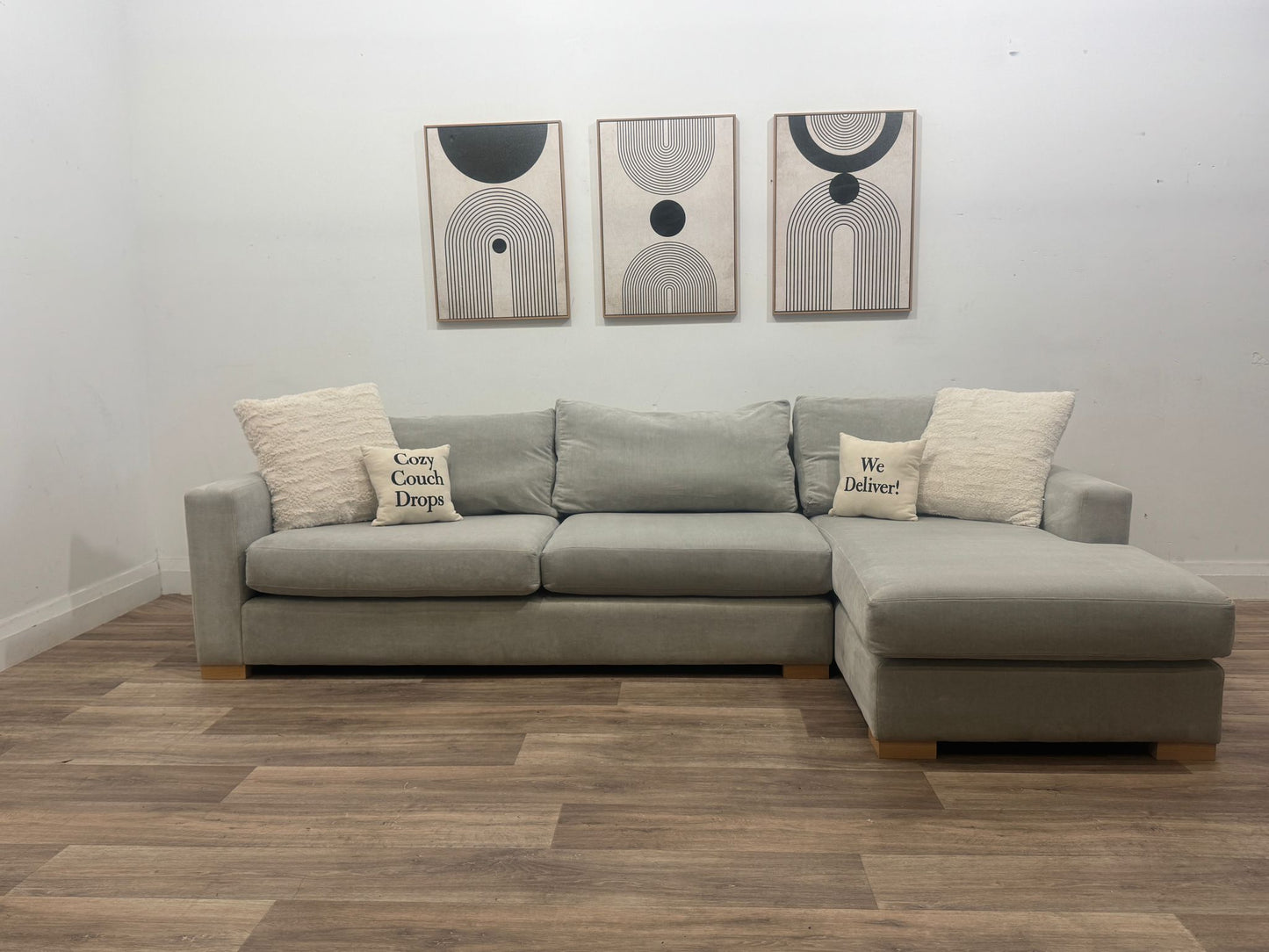 Dublin Sectional by Romano Sofas