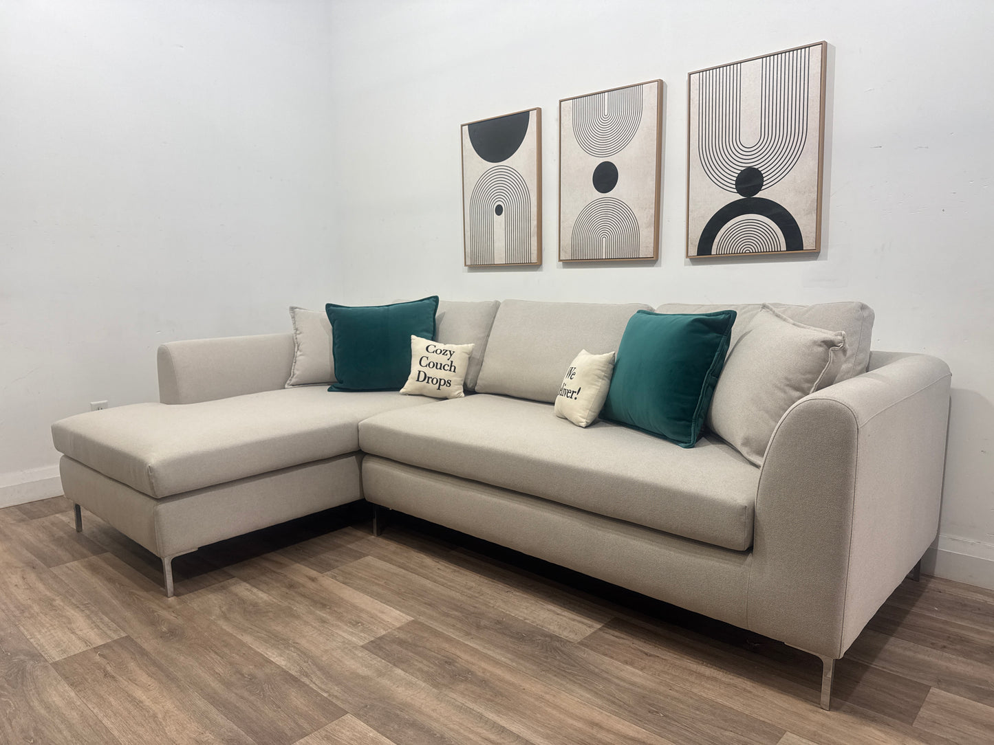 (New) Future Furniture Leonardo Sectional