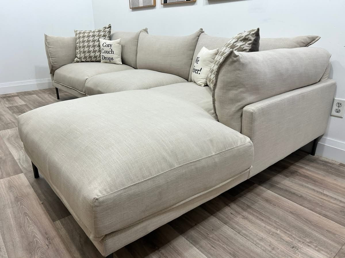 Brand New Moe’s Jamara Sectional
