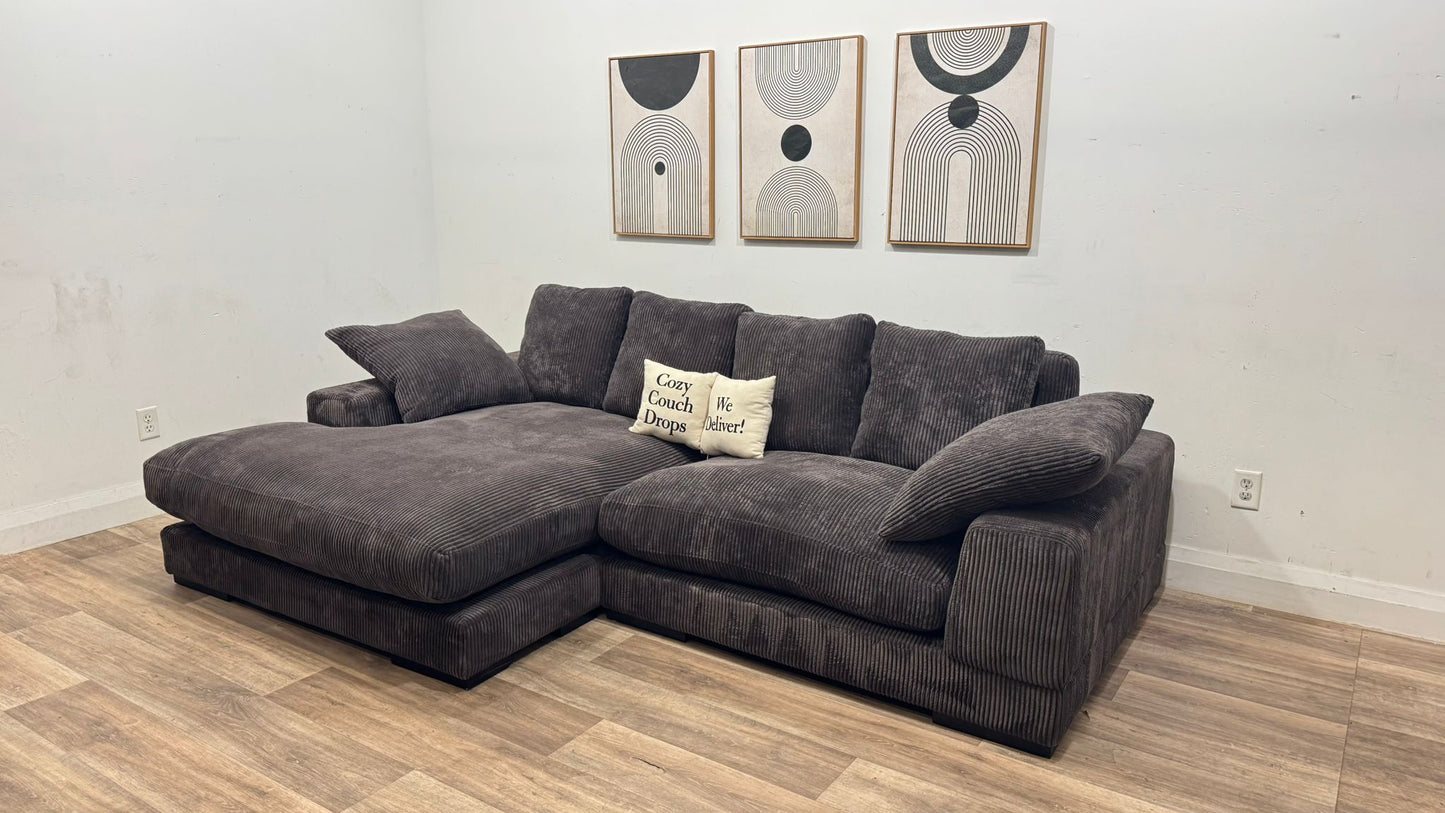 Moe’s Plunge Sectional