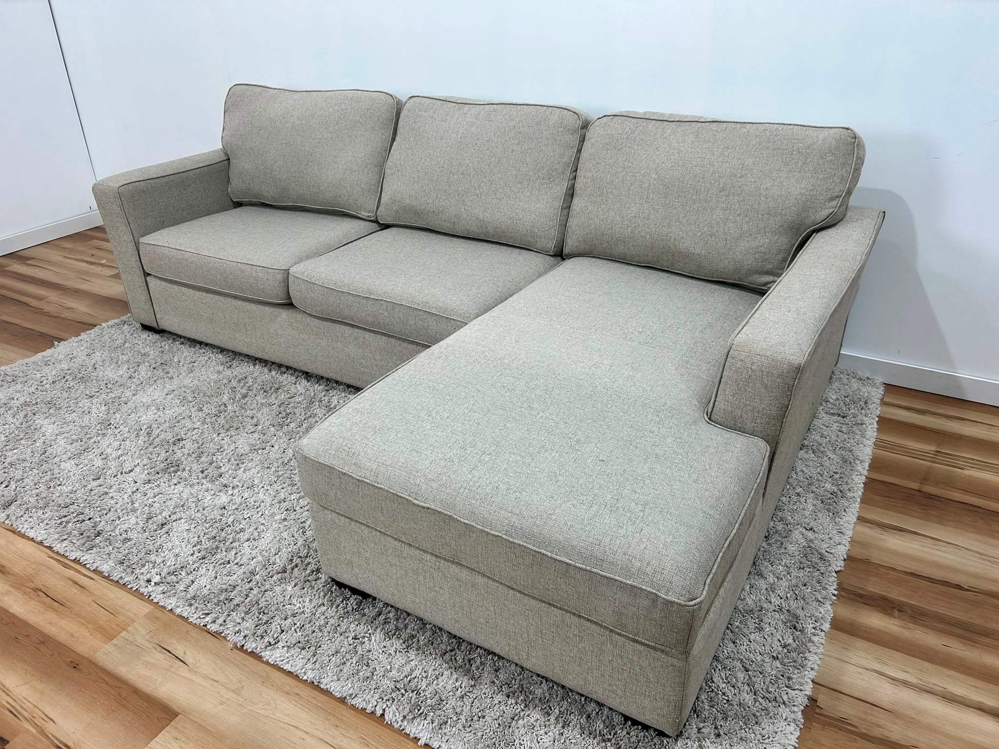 Beige Sleeper Sectional Sofa 108.5”