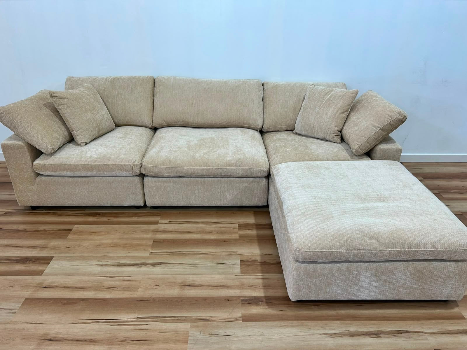 Snug Modular Sofa 3pc + Ottoman - Sand