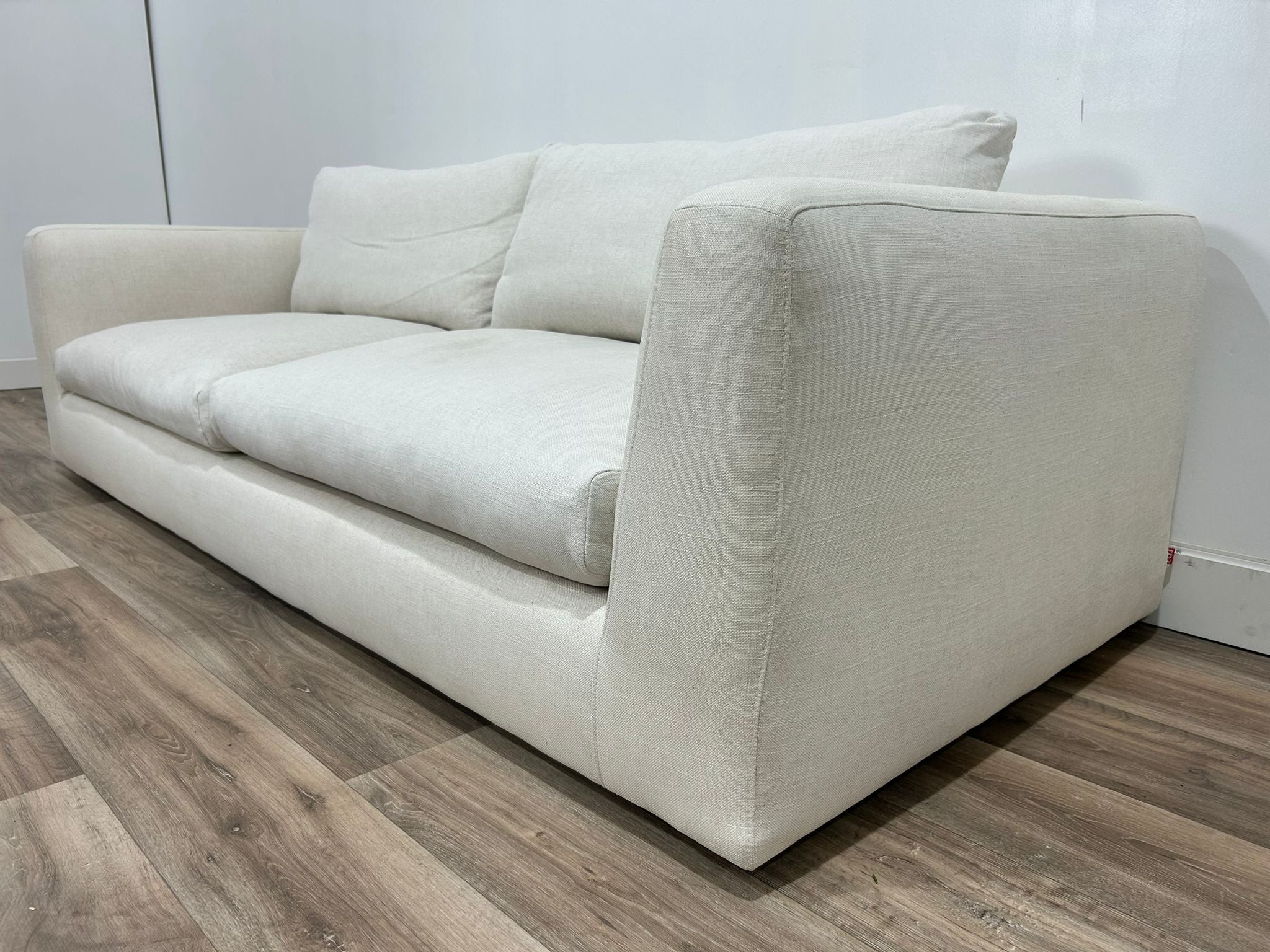 EQ3 Cello Sofa