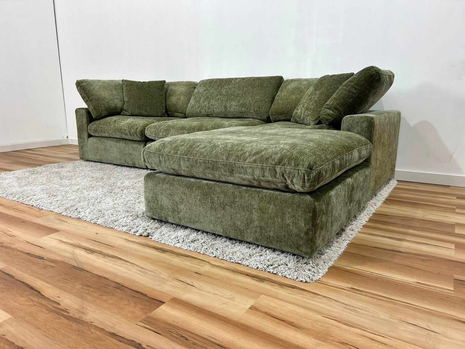 Snug Modular Sofa 3pc + Ottoman - Olive Green