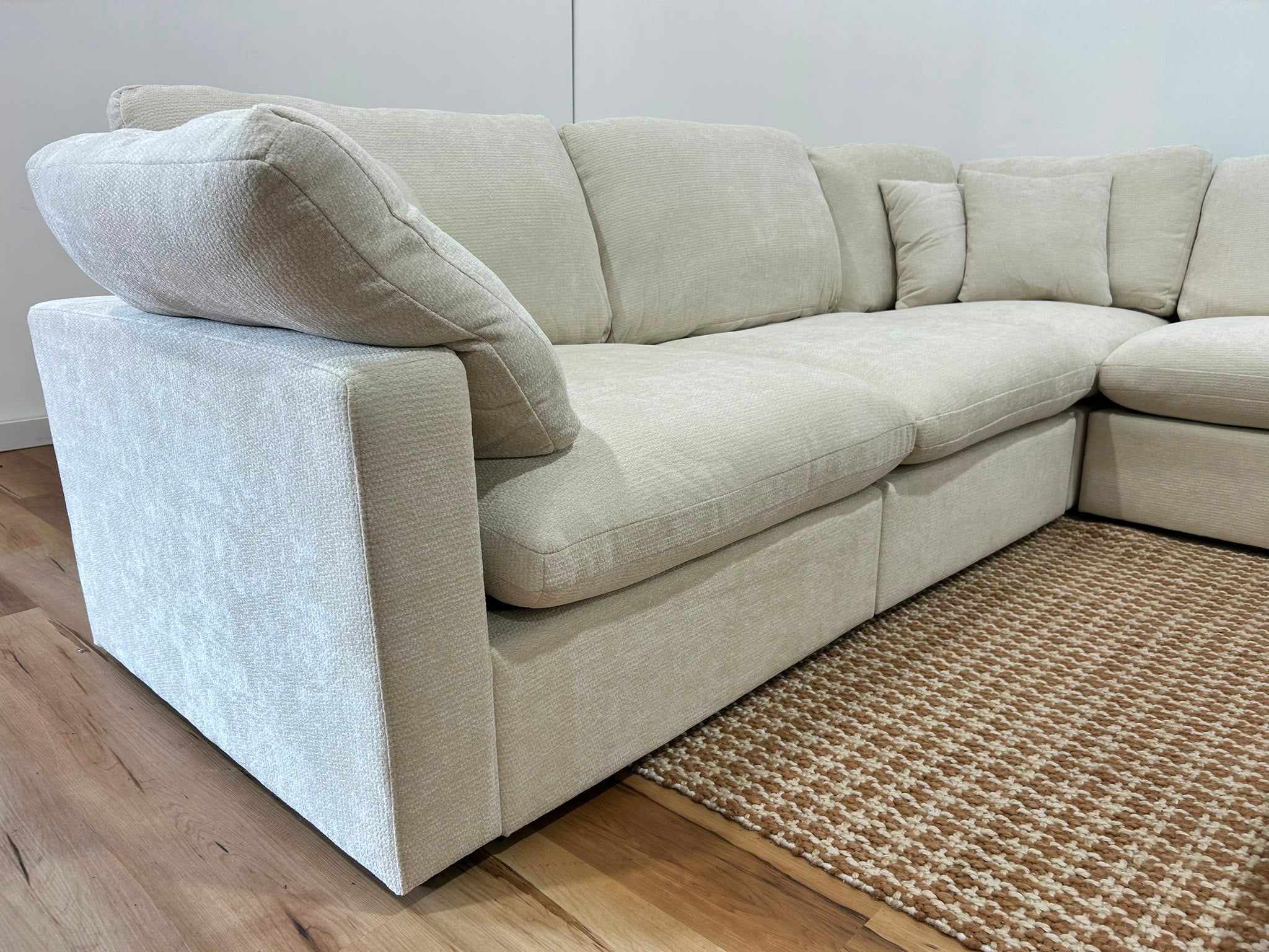 The Nest Modular Sofa 5pc + Ottoman Cream