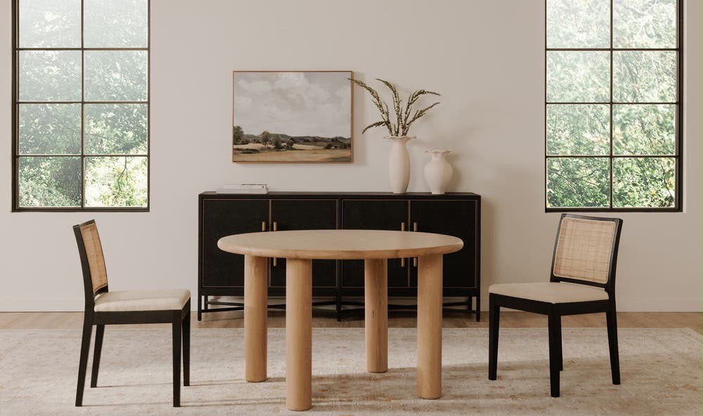 Moe’s Milo Dining Table (Round - Oak)