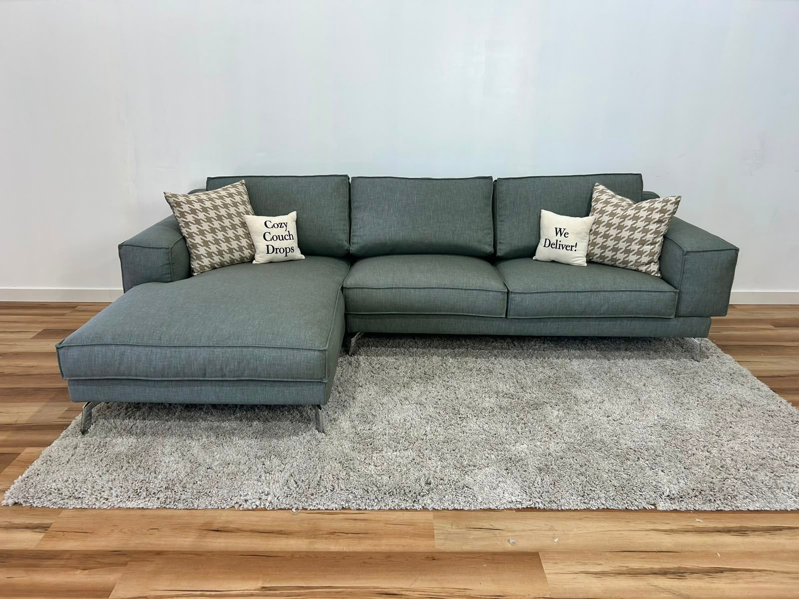 Moe’s Sectional Sofa 116”