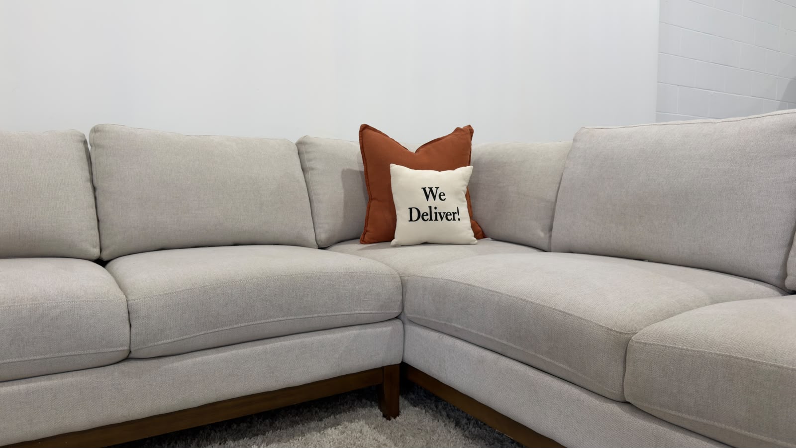 Thomasville Livingston Sectional Sofa