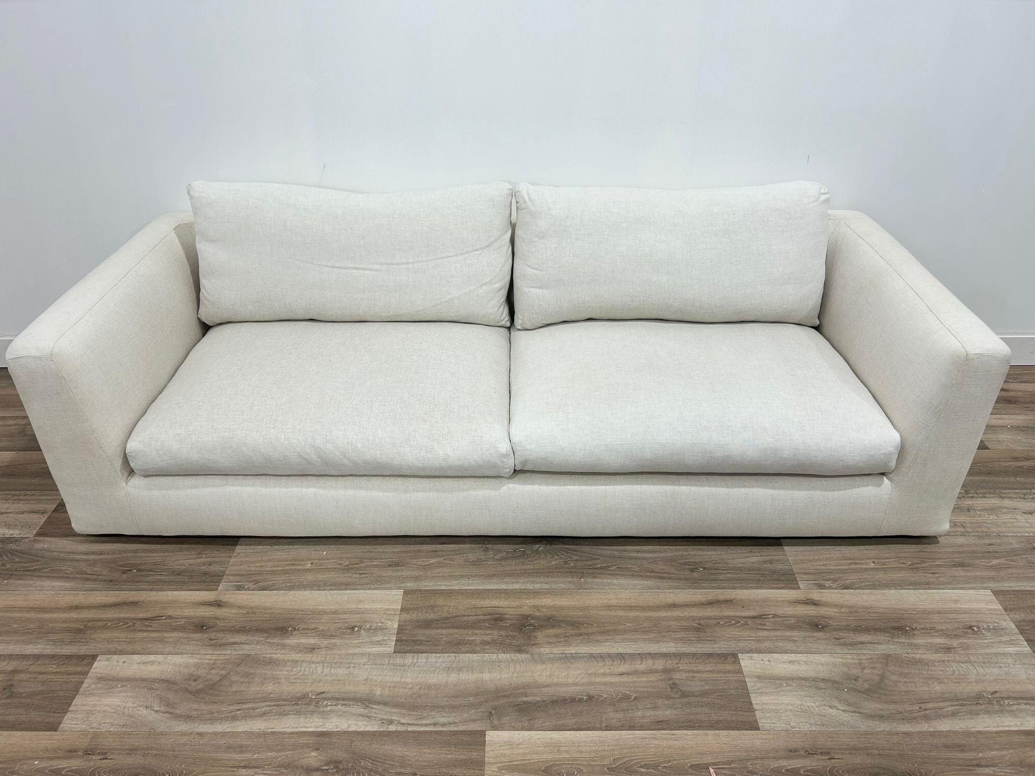EQ3 Cello Sofa