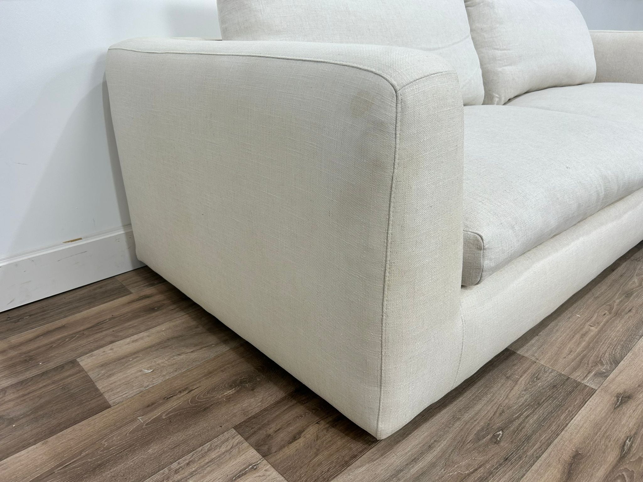 EQ3 Cello Sofa
