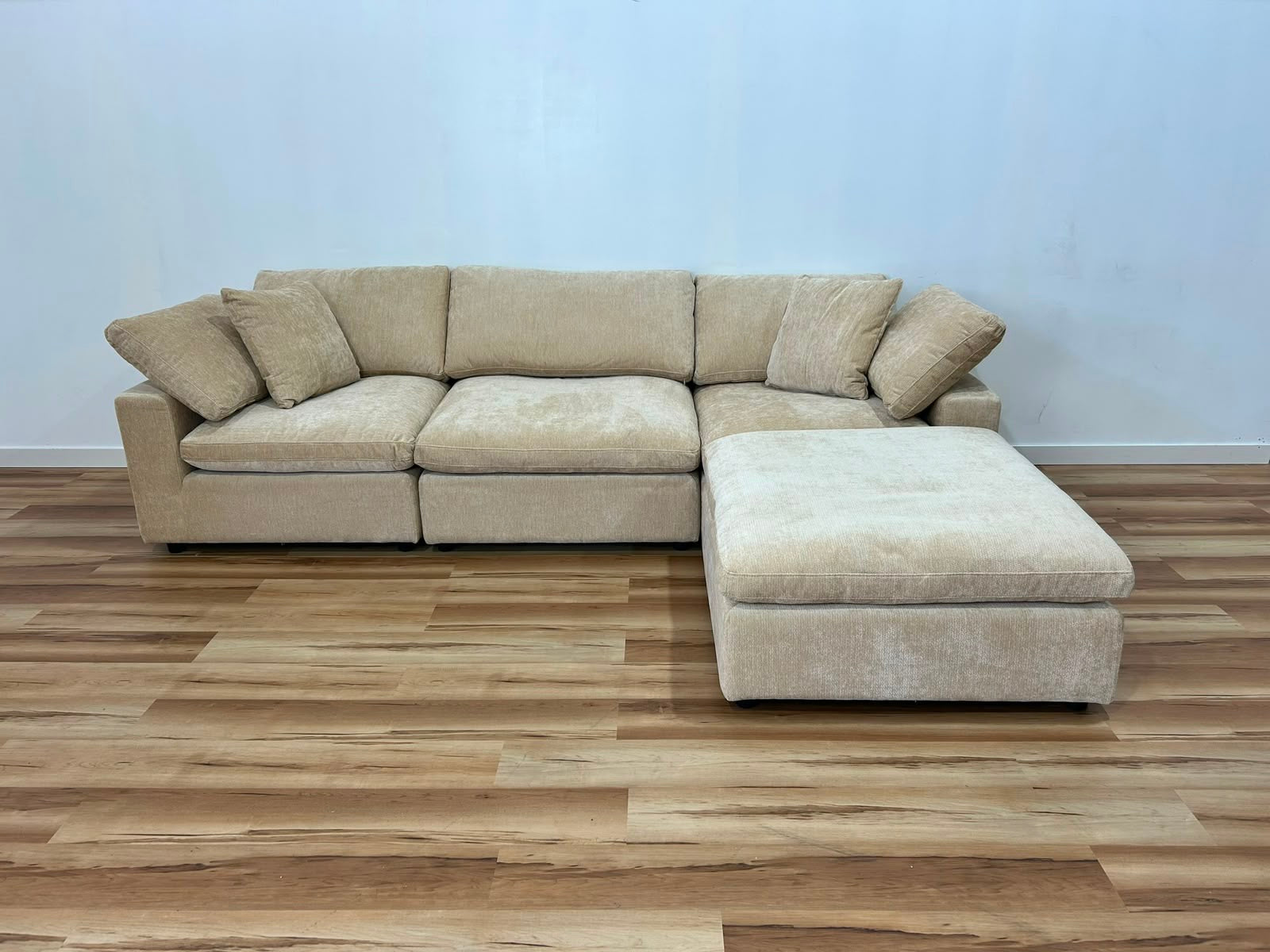 Snug Modular Sofa 3pc + Ottoman - Sand