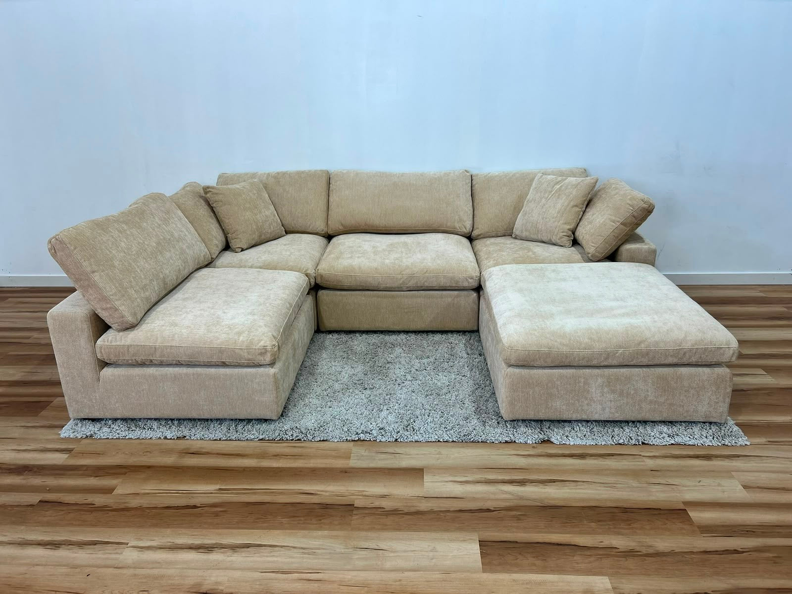 Snug Modular Sofa 4pc + Ottoman - Sand