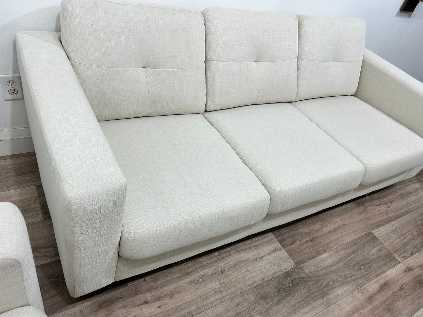 EQ3 Solo Sofa Set