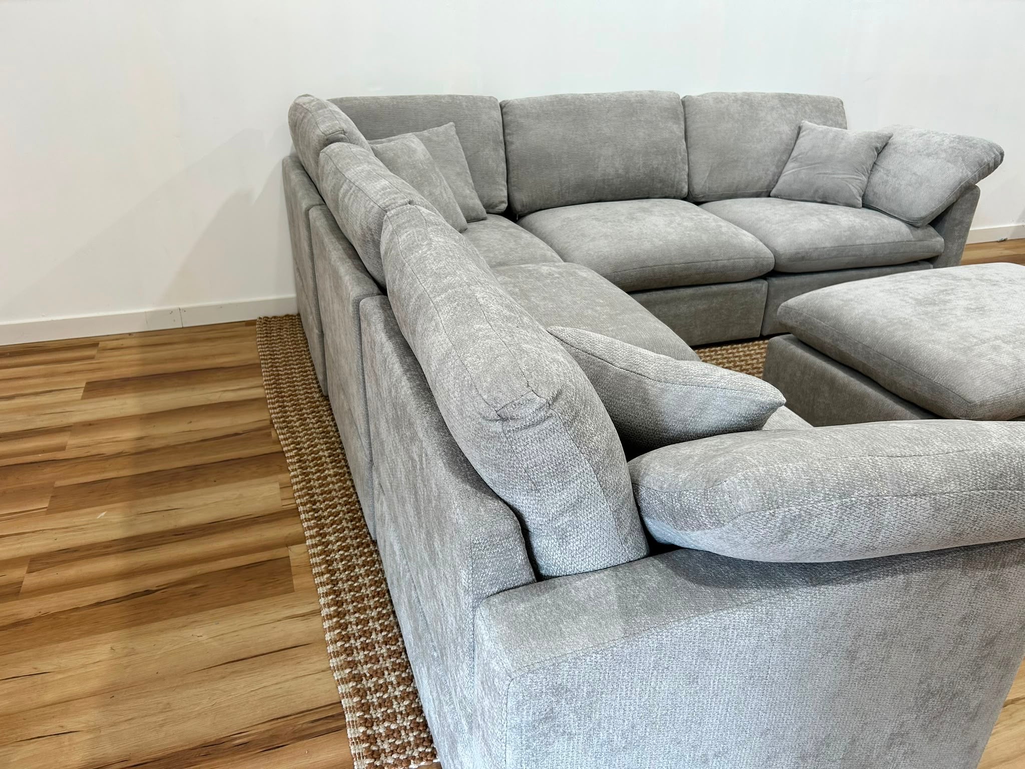 The Nest Modular Sofa 5pc + Ottoman Light Grey