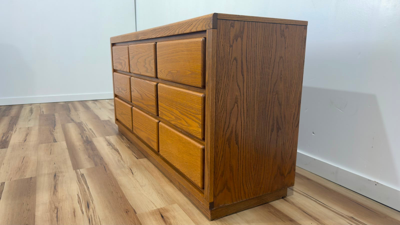 Westmark Furniture 9 Drawer Dresser- Oak