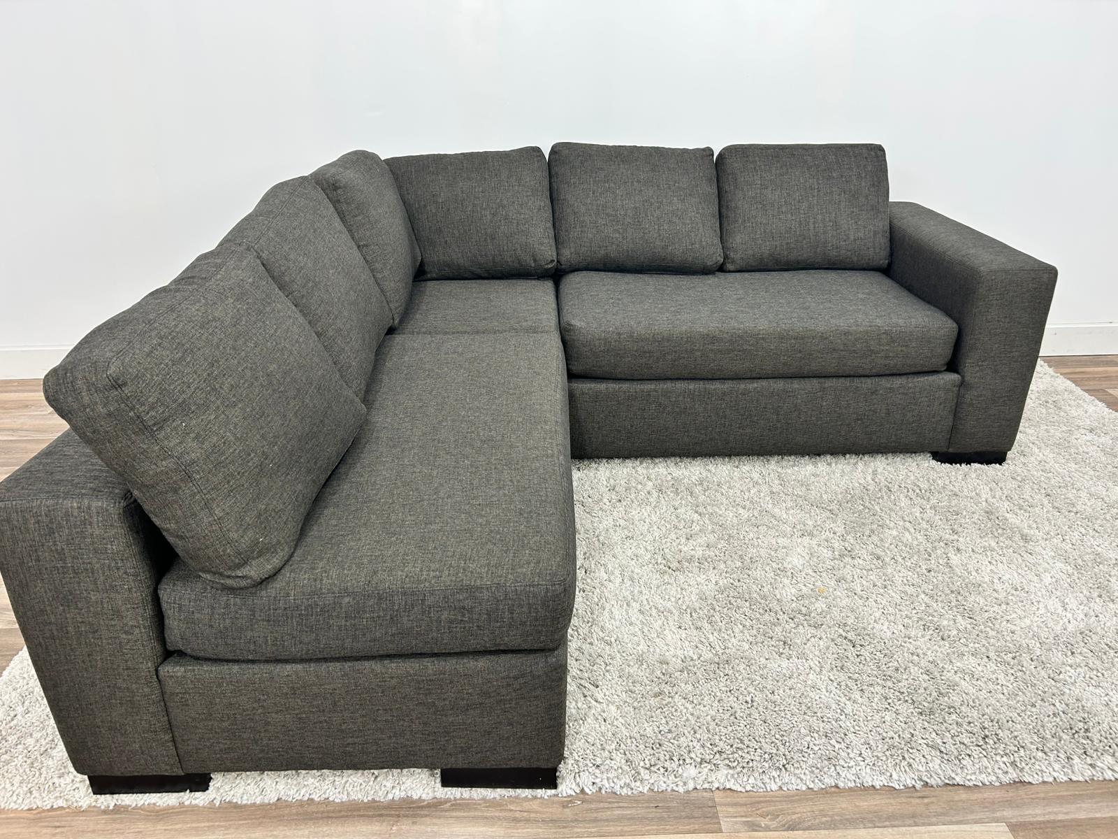 Elite Designs Juliette Sectional Sofa