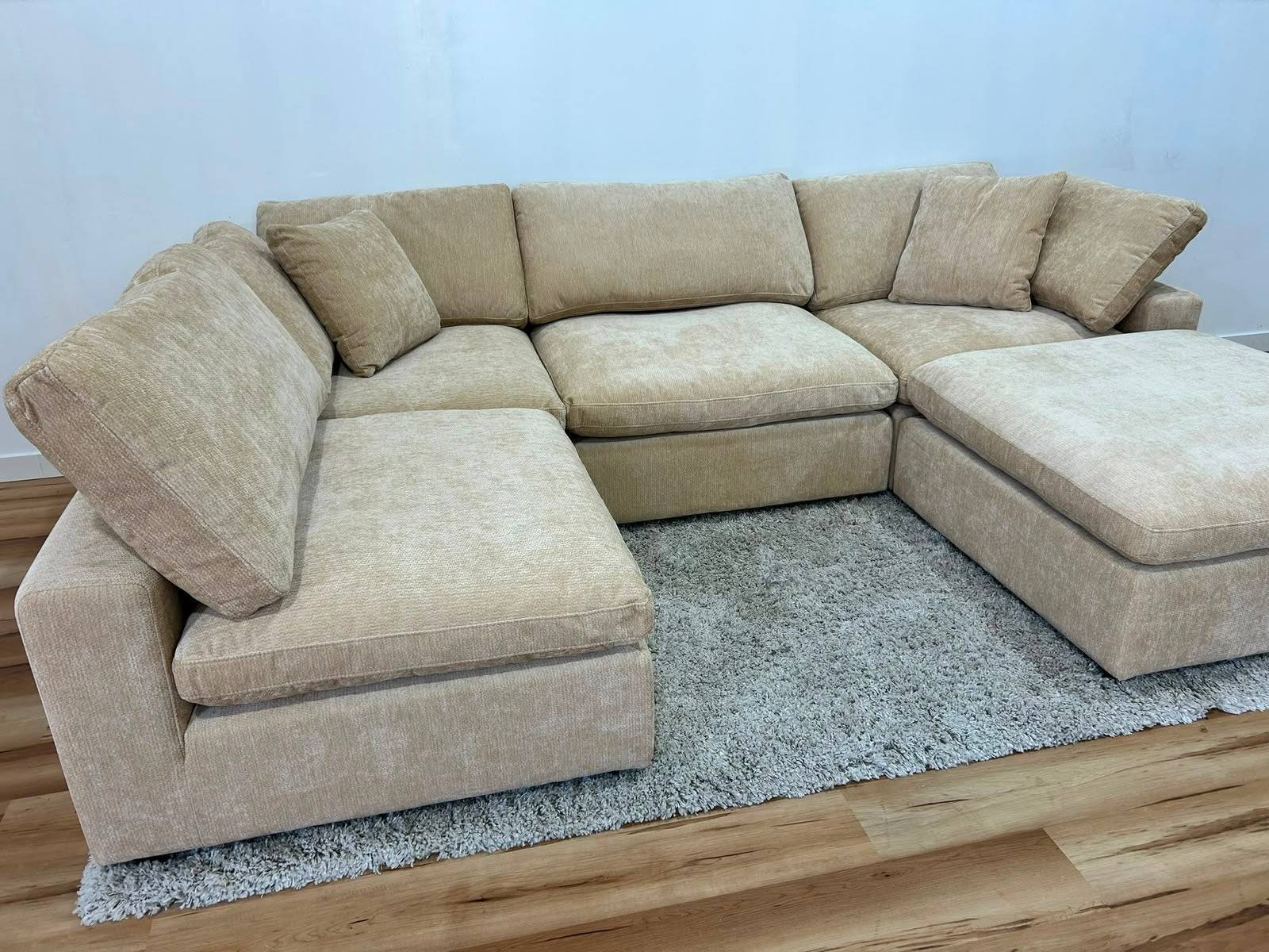 Snug Modular Sofa 4pc + Ottoman - Sand