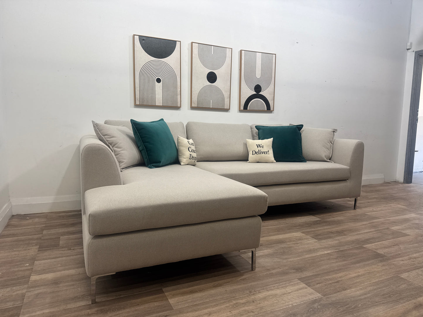(New) Future Furniture Leonardo Sectional