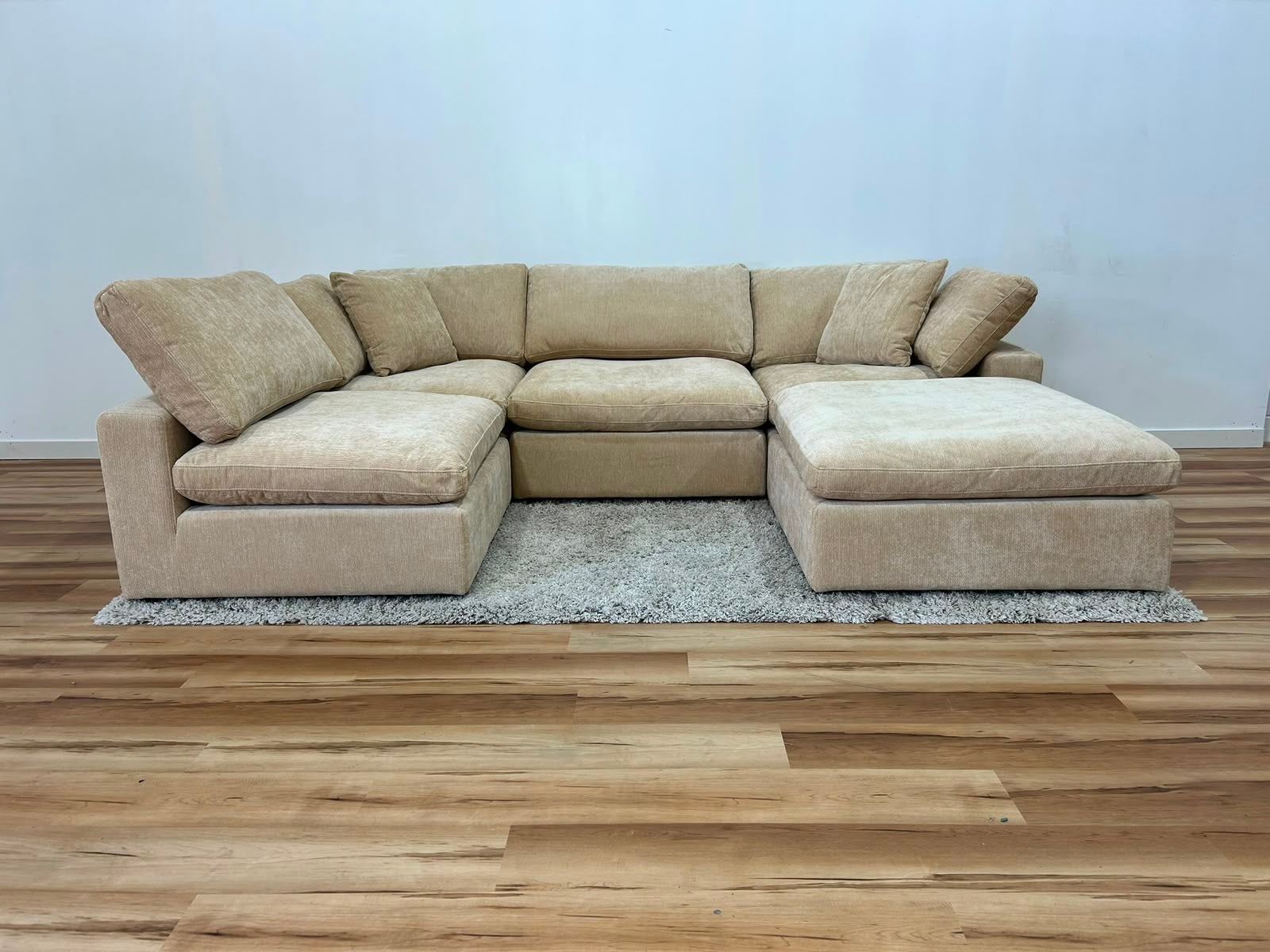 Snug Modular Sofa 4pc + Ottoman - Sand