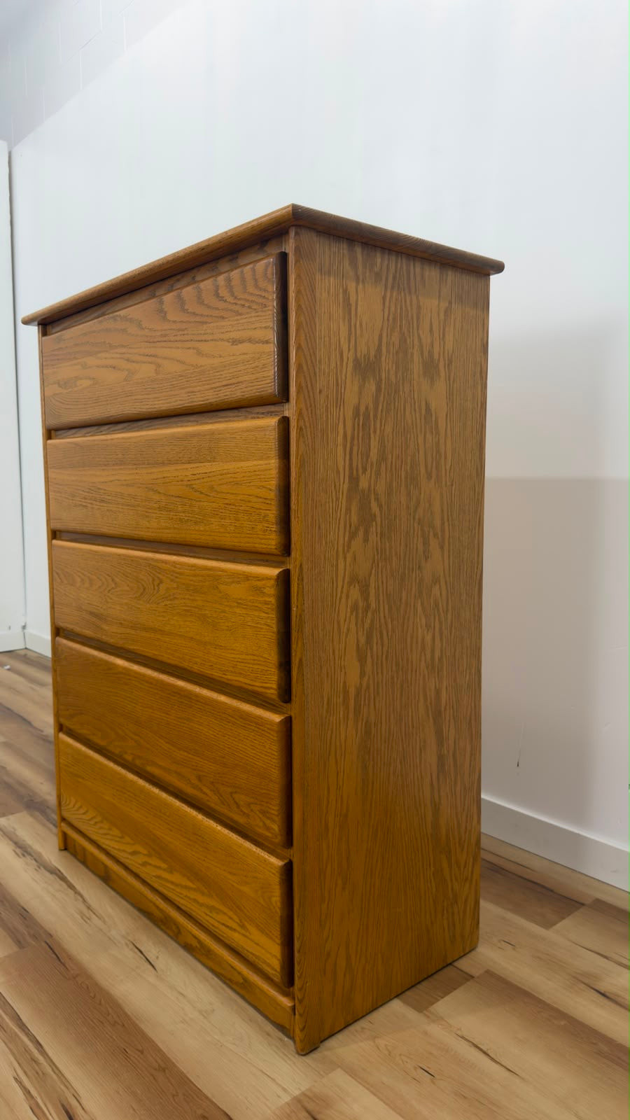 The Oak Factory 5 Drawer Dresser - Oak