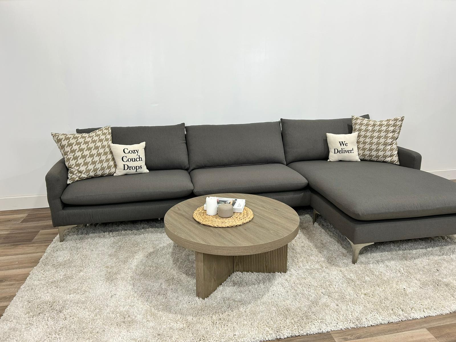 Nuevo Anders Sectional Sofa