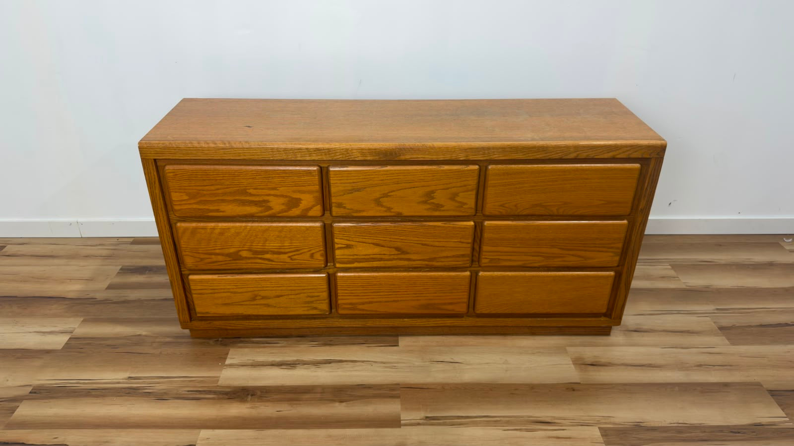 Westmark Furniture 9 Drawer Dresser- Oak