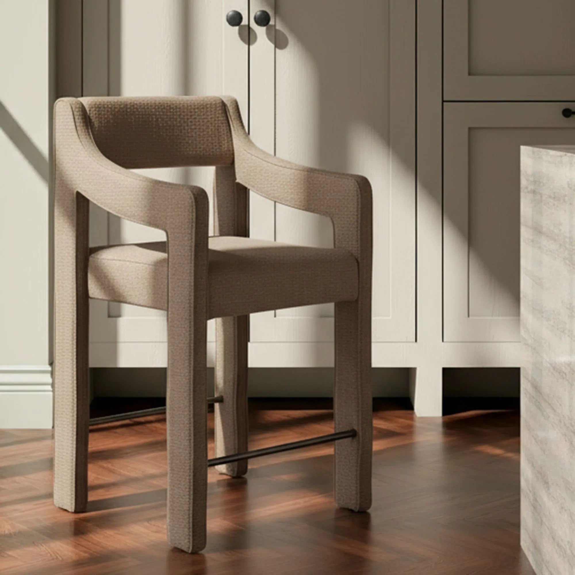 Moe’s Elise Counter Stool