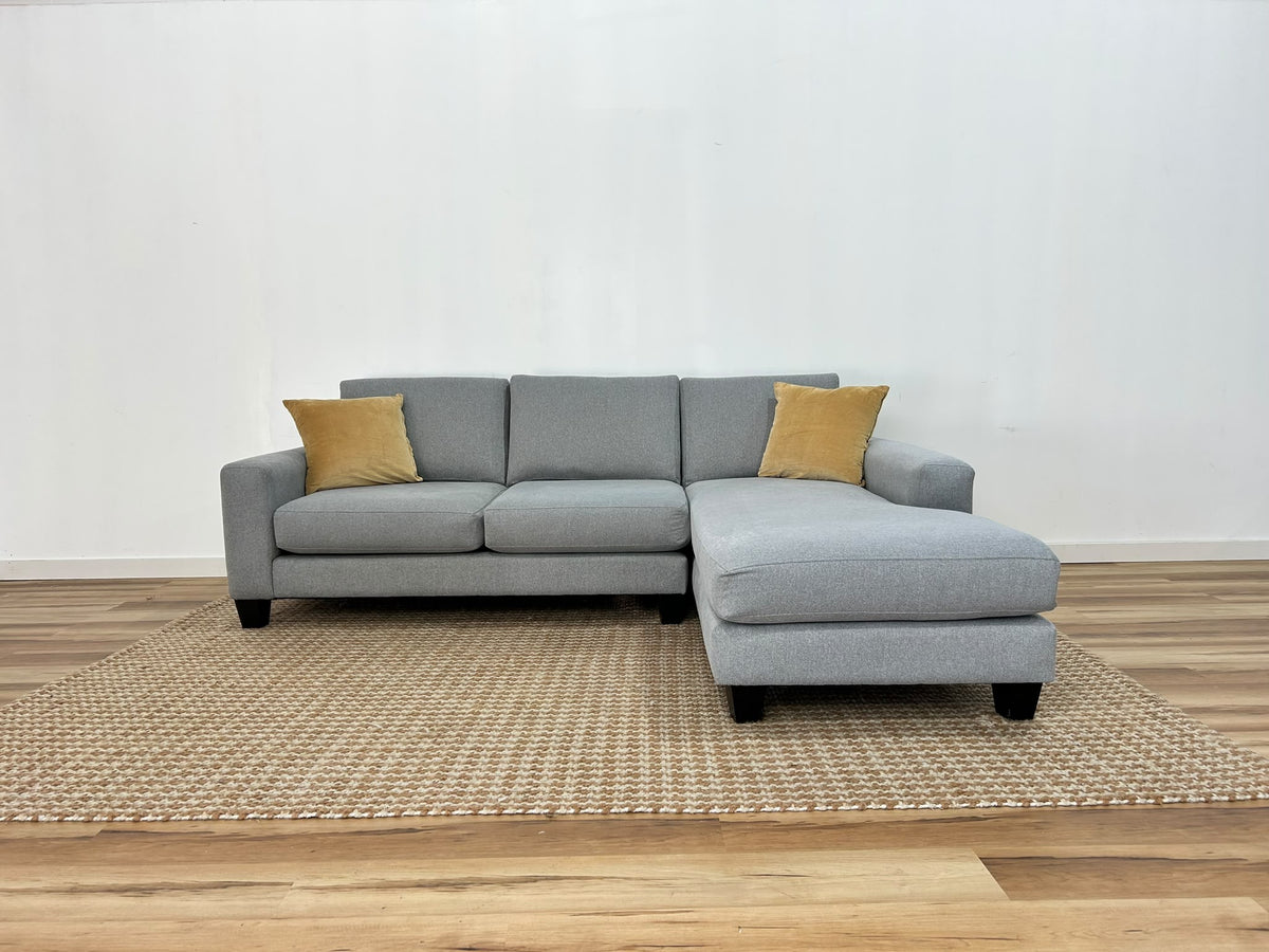 Stylus Bronx Sectional Sofa