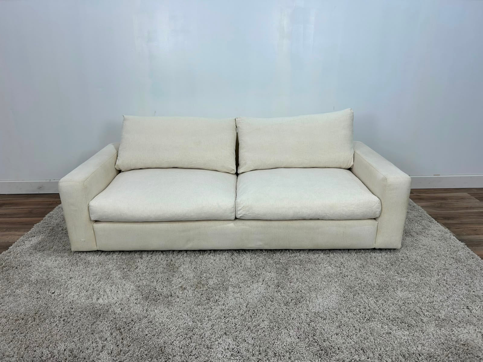EQ3 Cello Sofa