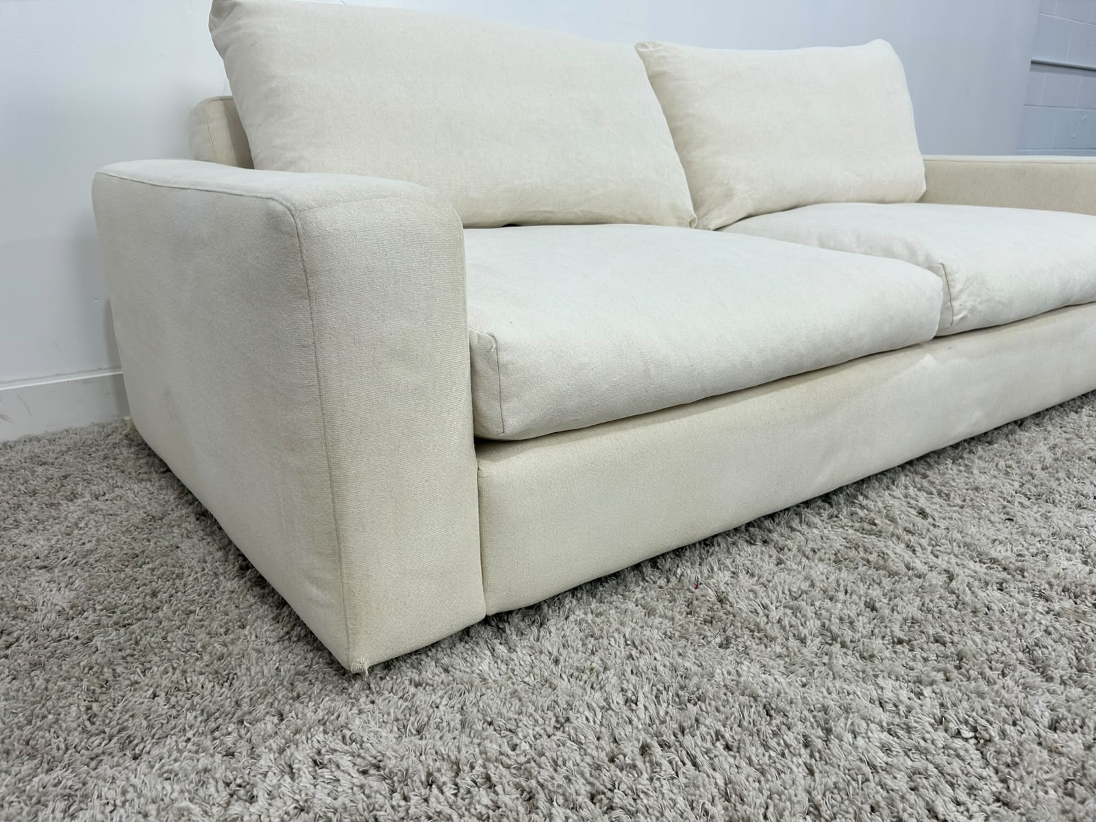 EQ3 Cello Sofa