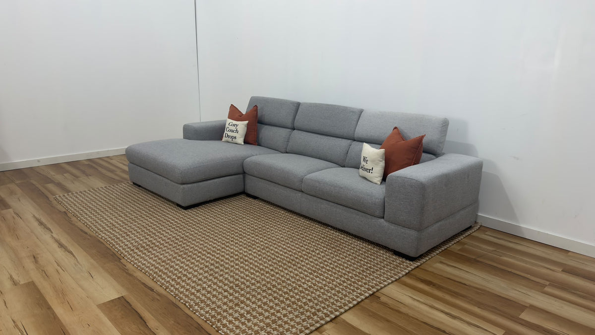 Q Living Sectional Sofa