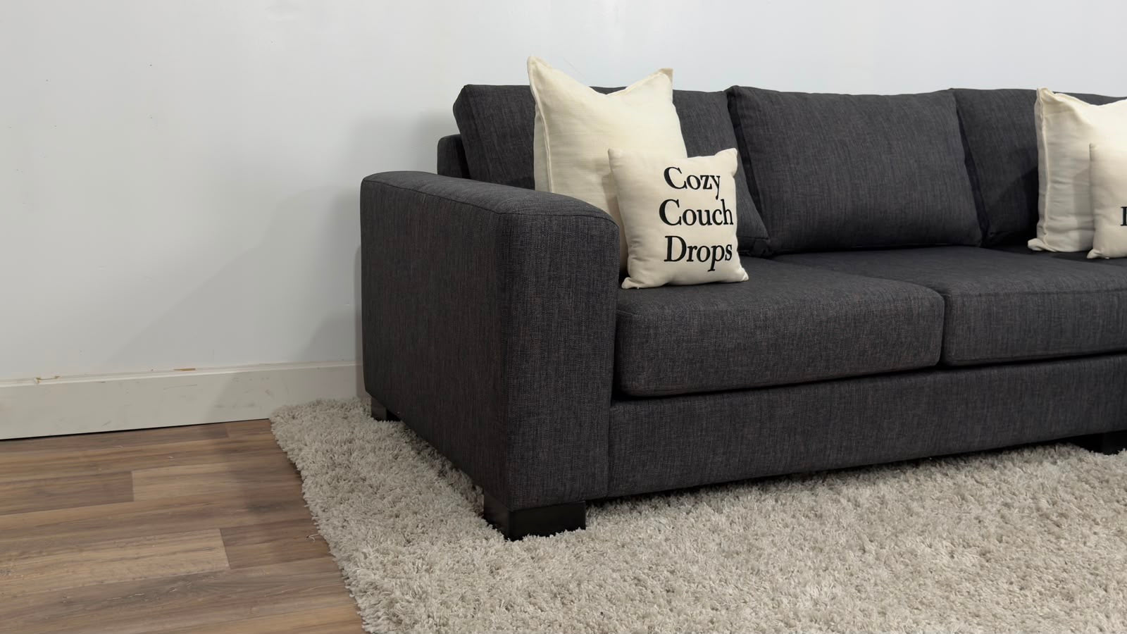 Novo Vancouver Sectional Sofa