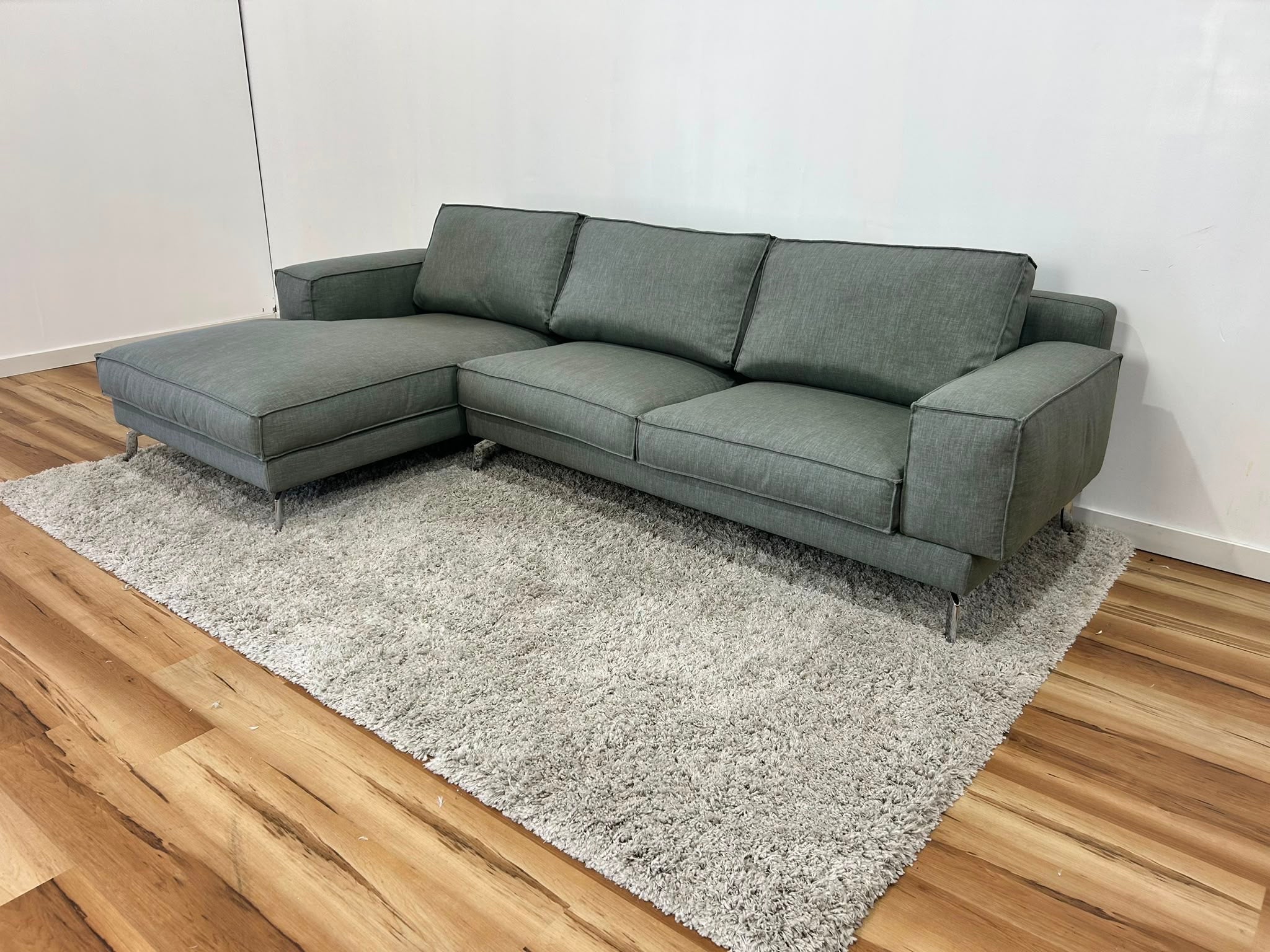 Moe’s Sectional Sofa 116”