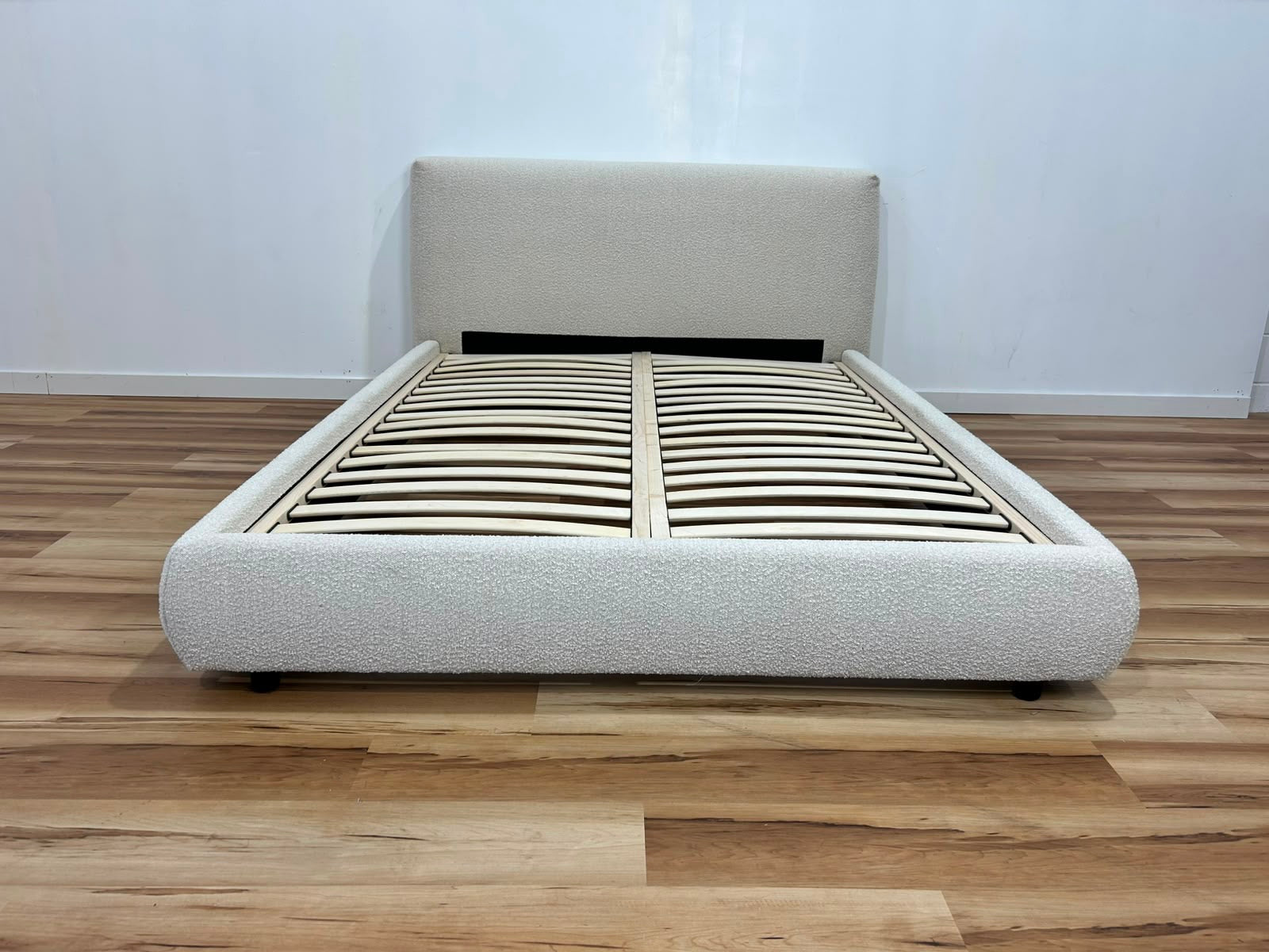 Sunday’s Queen Boucle Bed