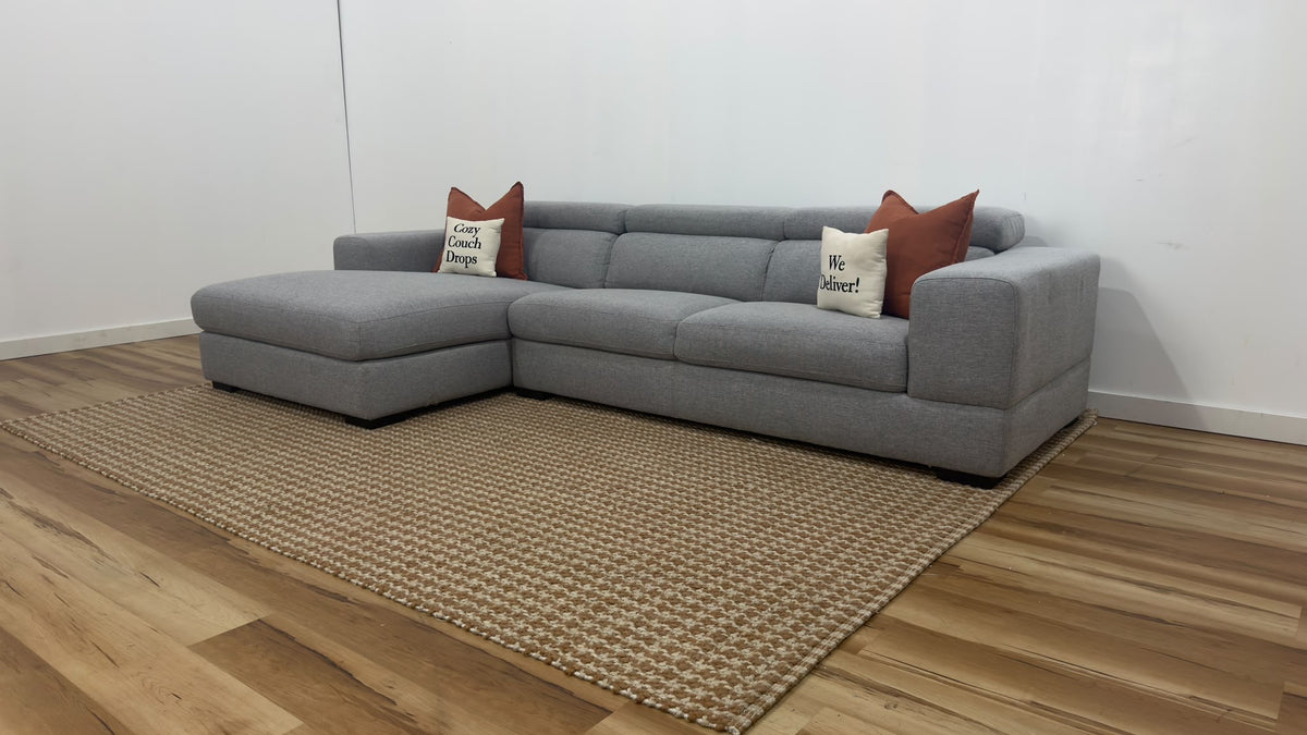Q Living Sectional Sofa