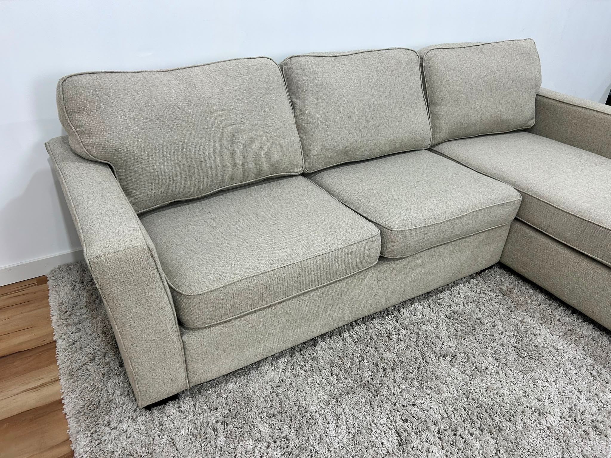 Beige Sleeper Sectional Sofa 108.5”