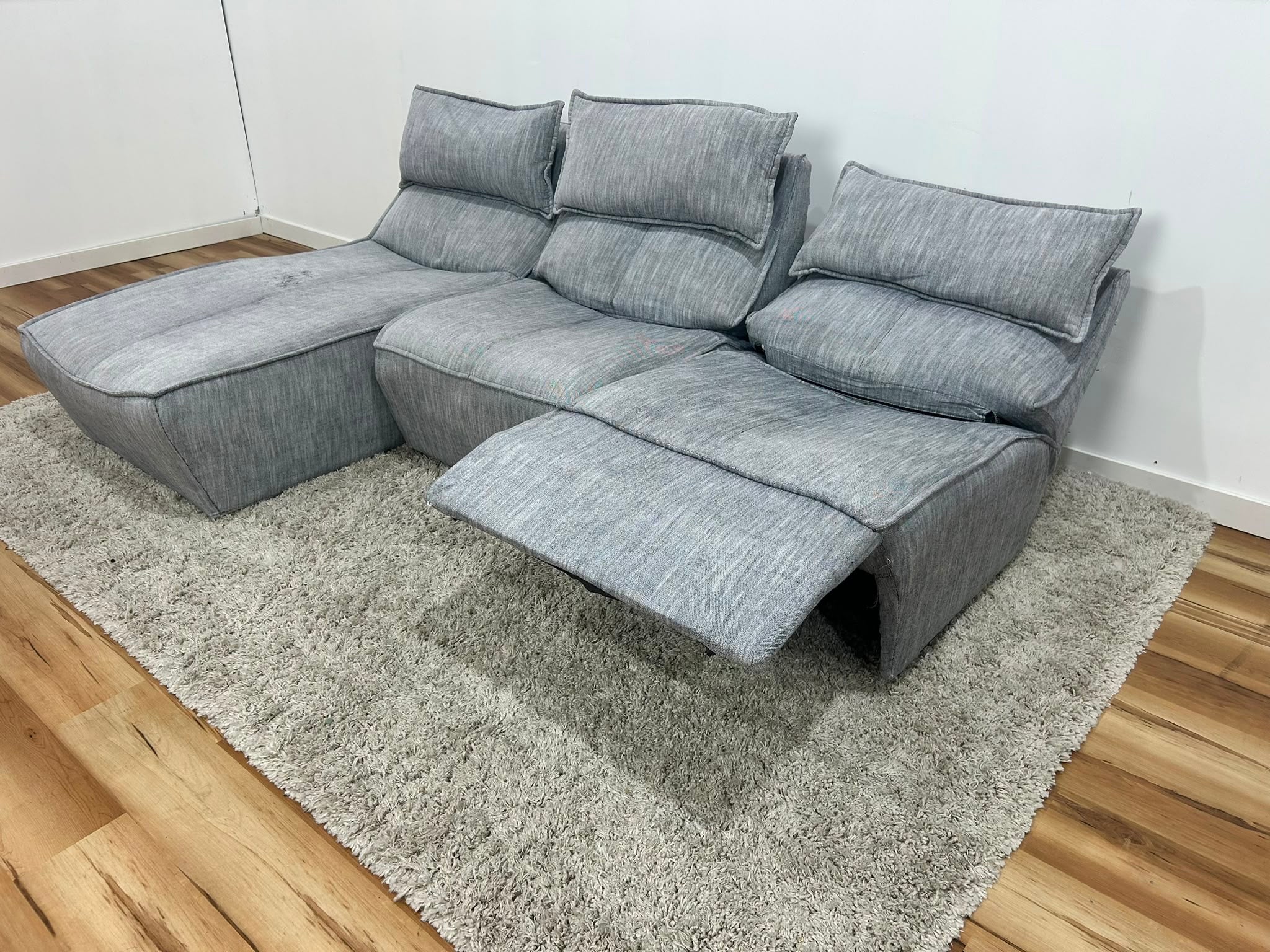 Calia Italia Hip Hop Reclining Modular Sofa 91”