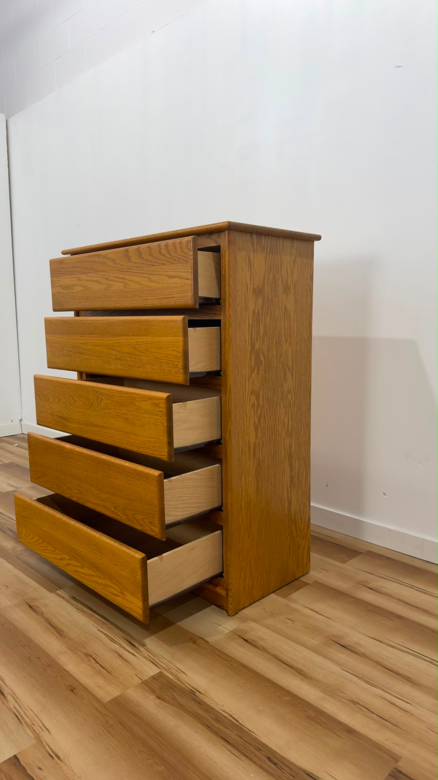 The Oak Factory 5 Drawer Dresser - Oak