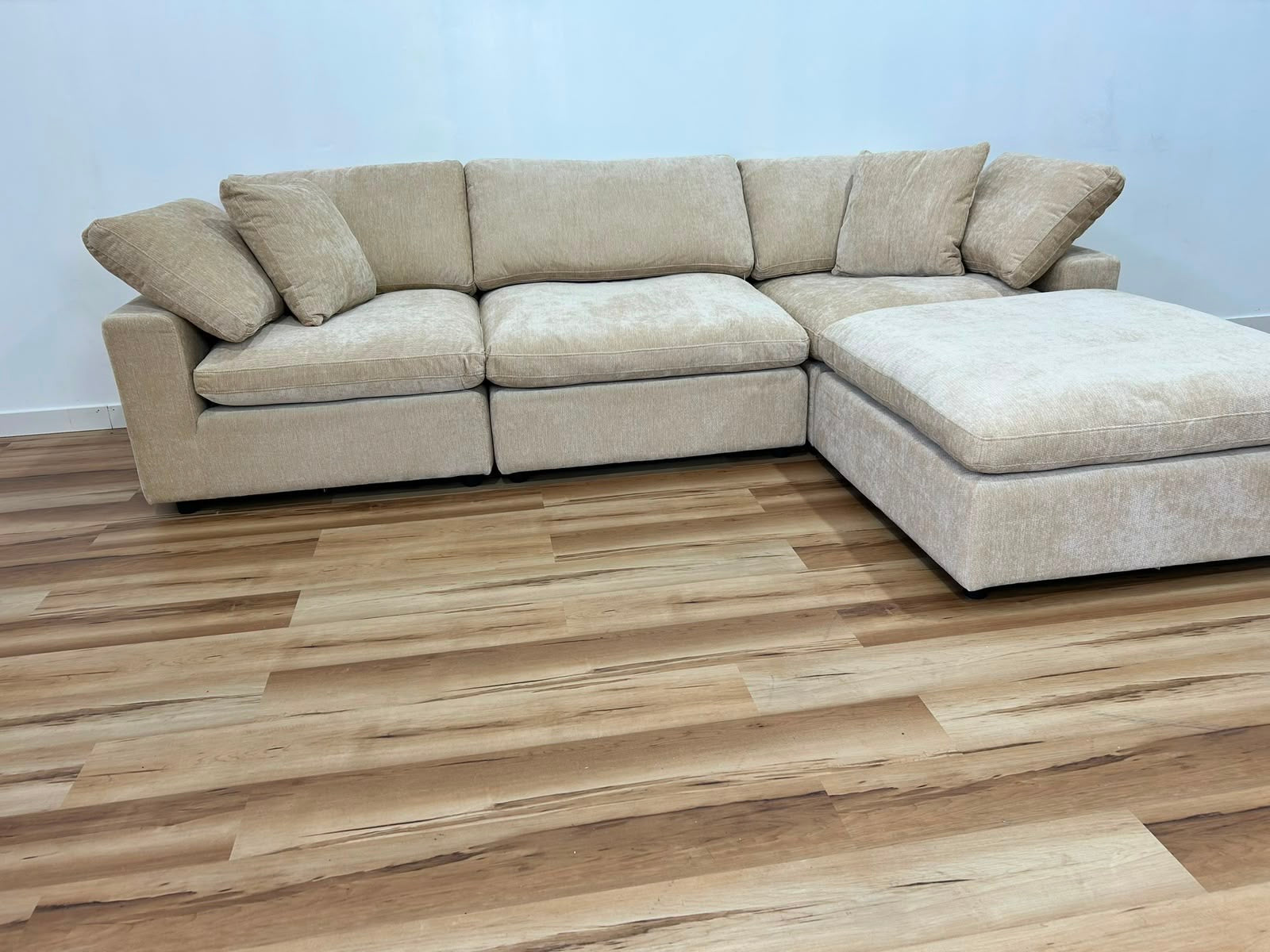 Snug Modular Sofa 3pc + Ottoman - Sand