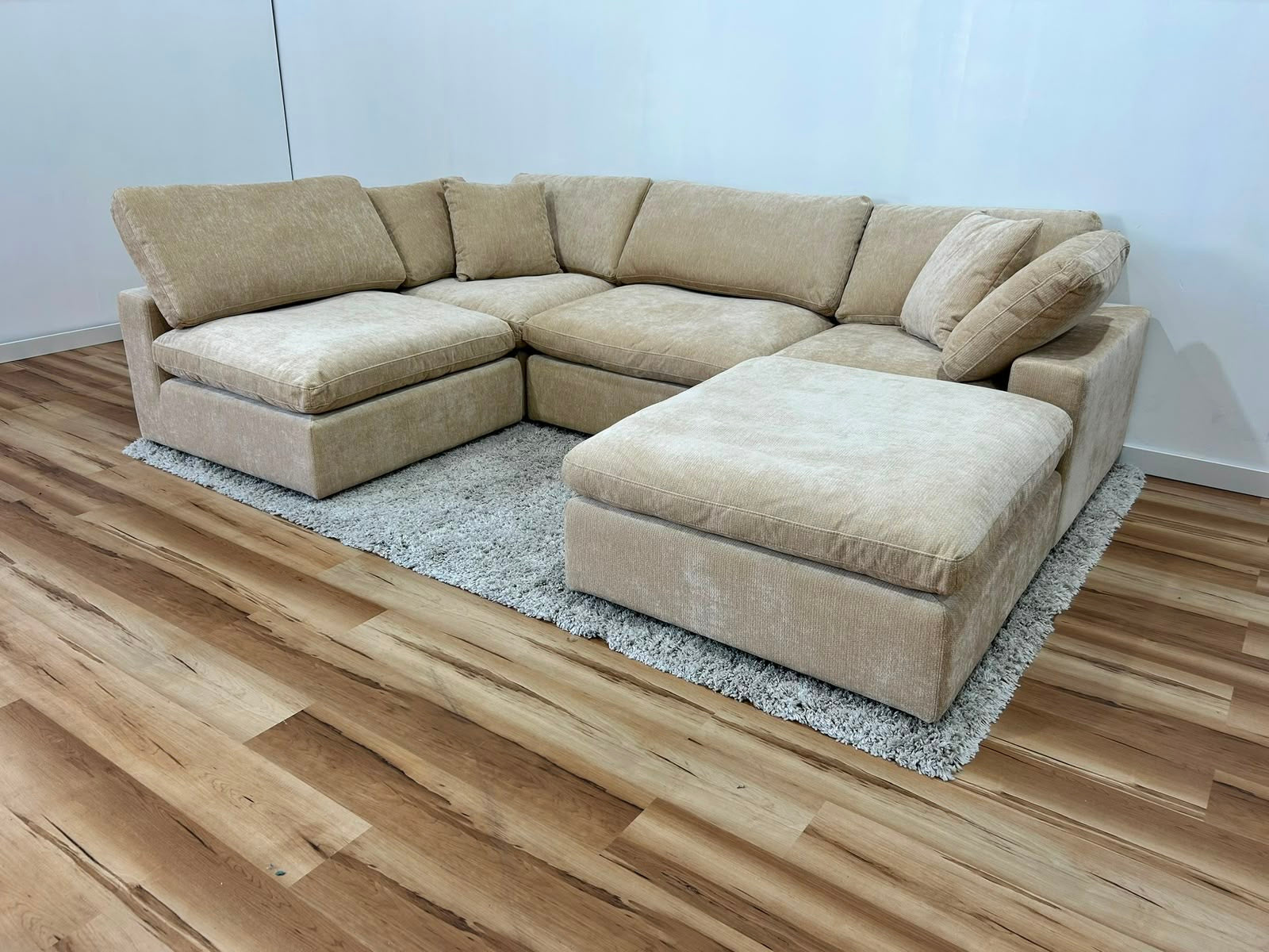 Snug Modular Sofa 4pc + Ottoman - Sand