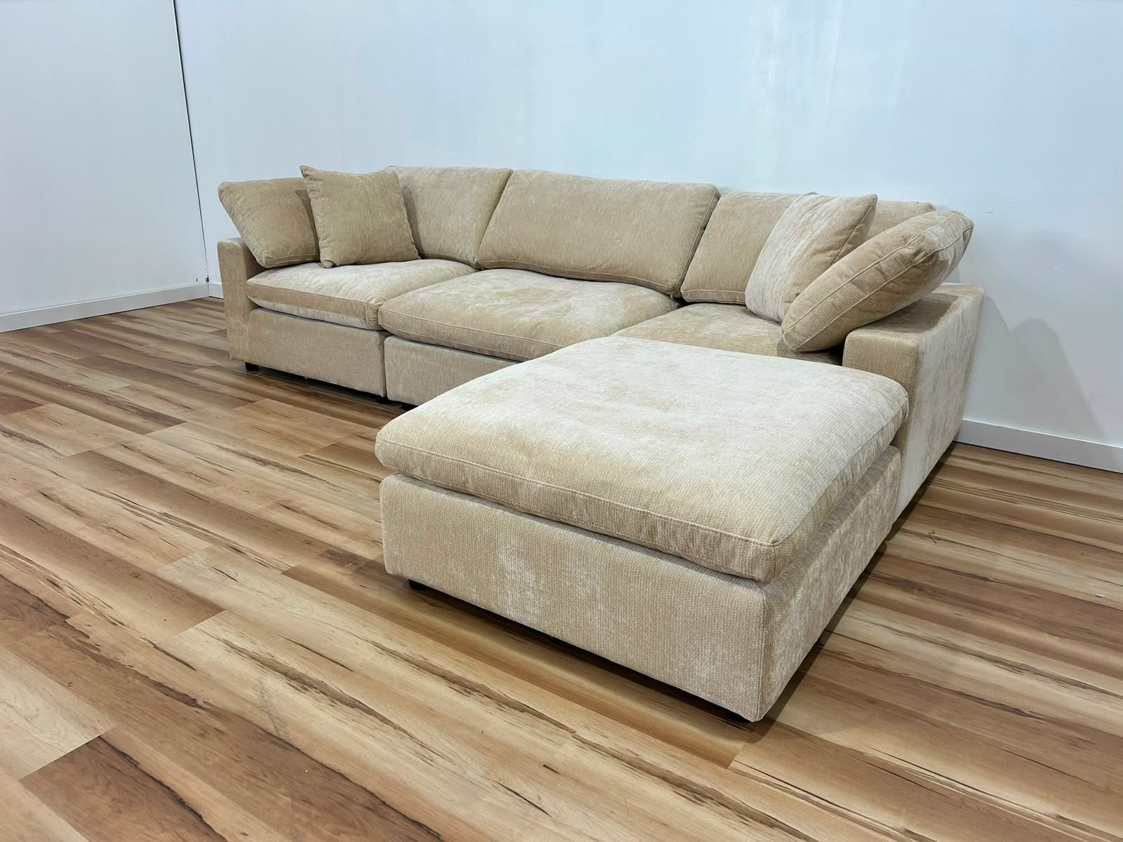 Snug Modular Sofa 3pc + Ottoman - Sand