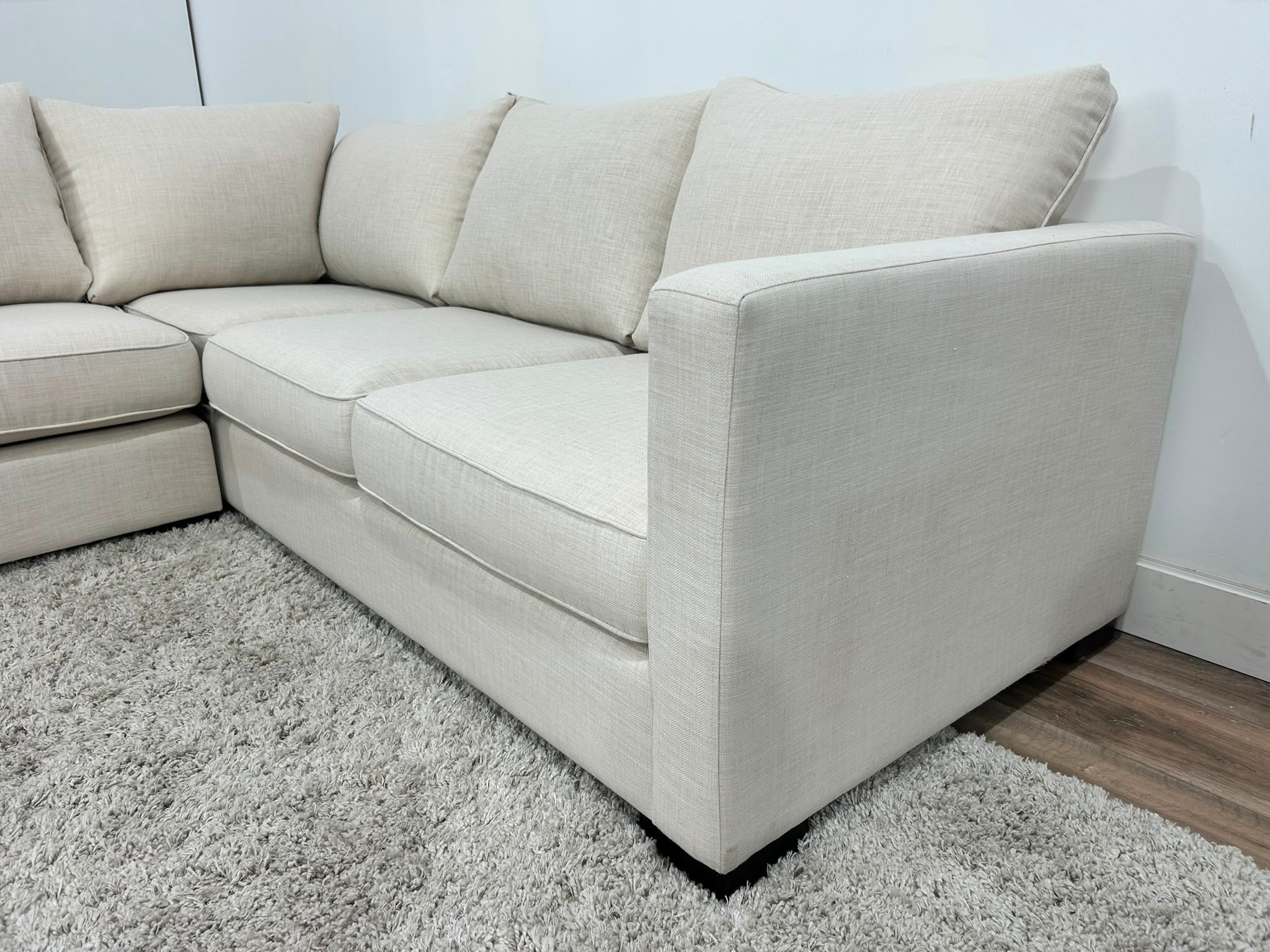 Van Gogh Designs Kane Sectional Sofa