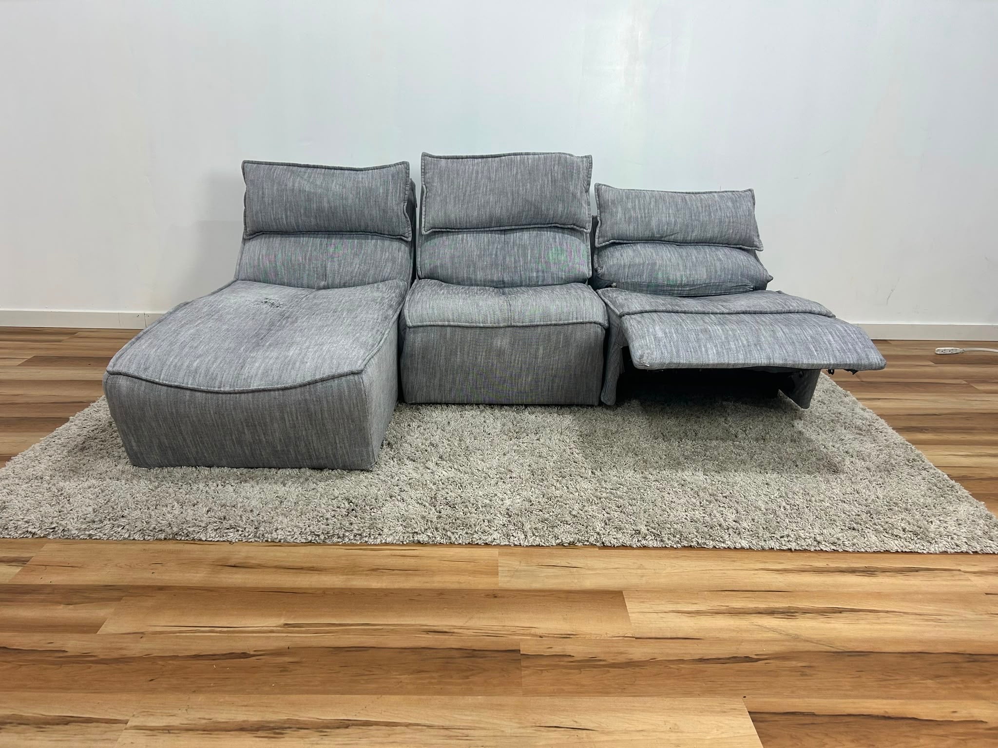 Calia Italia Hip Hop Reclining Modular Sofa 91”