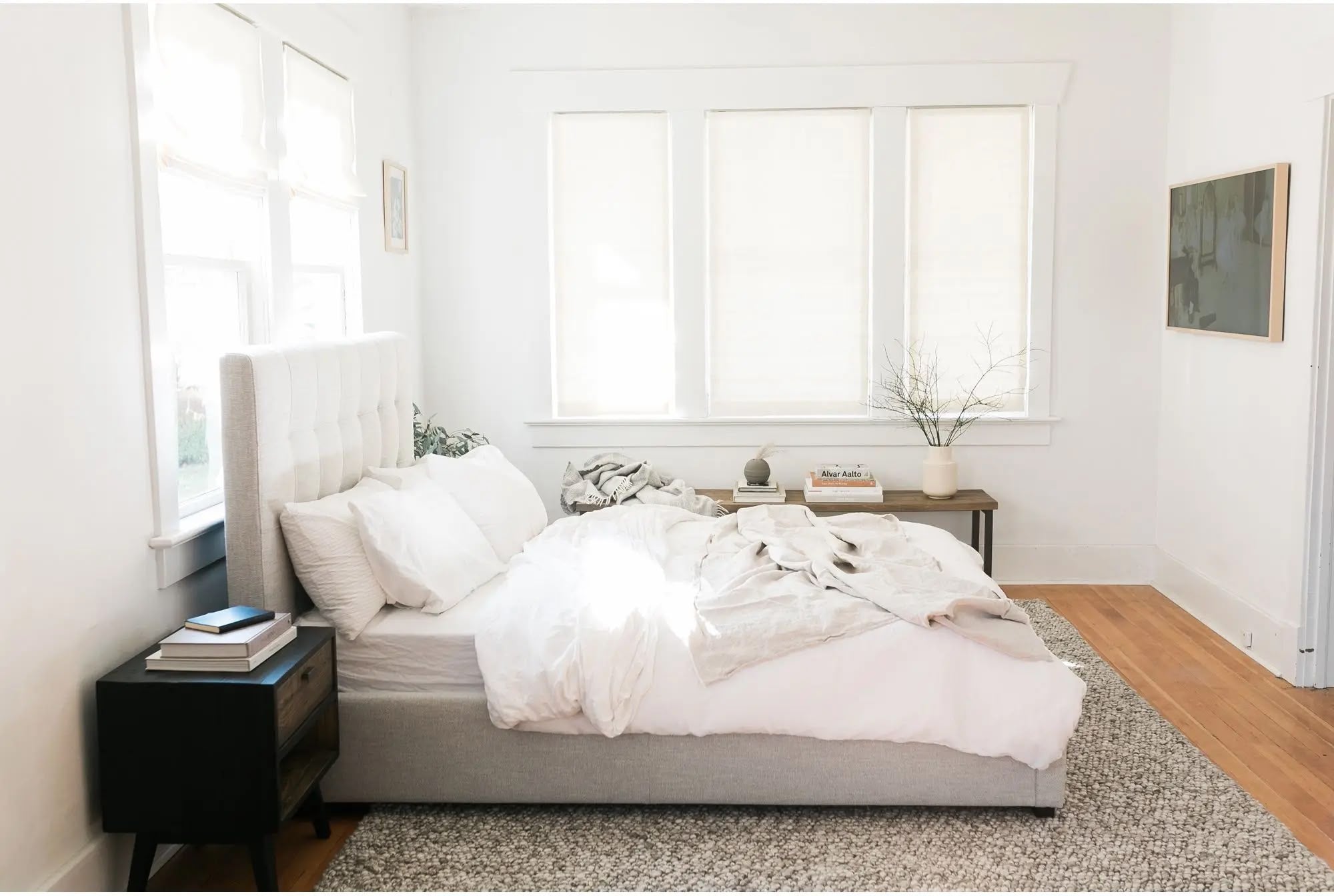 Moe’s Belle Queen Storage Bed - Sand
