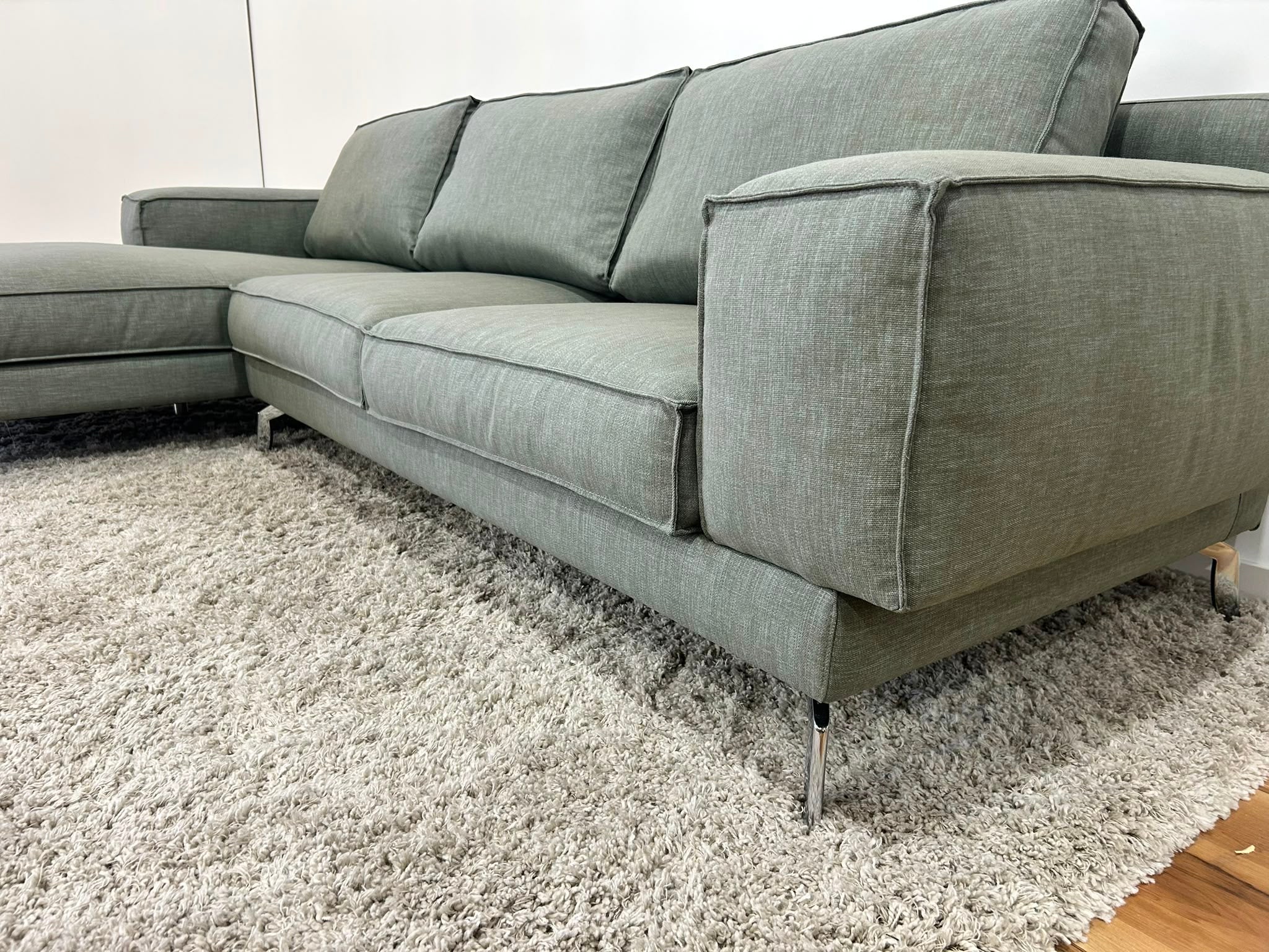 Moe’s Sectional Sofa 116”