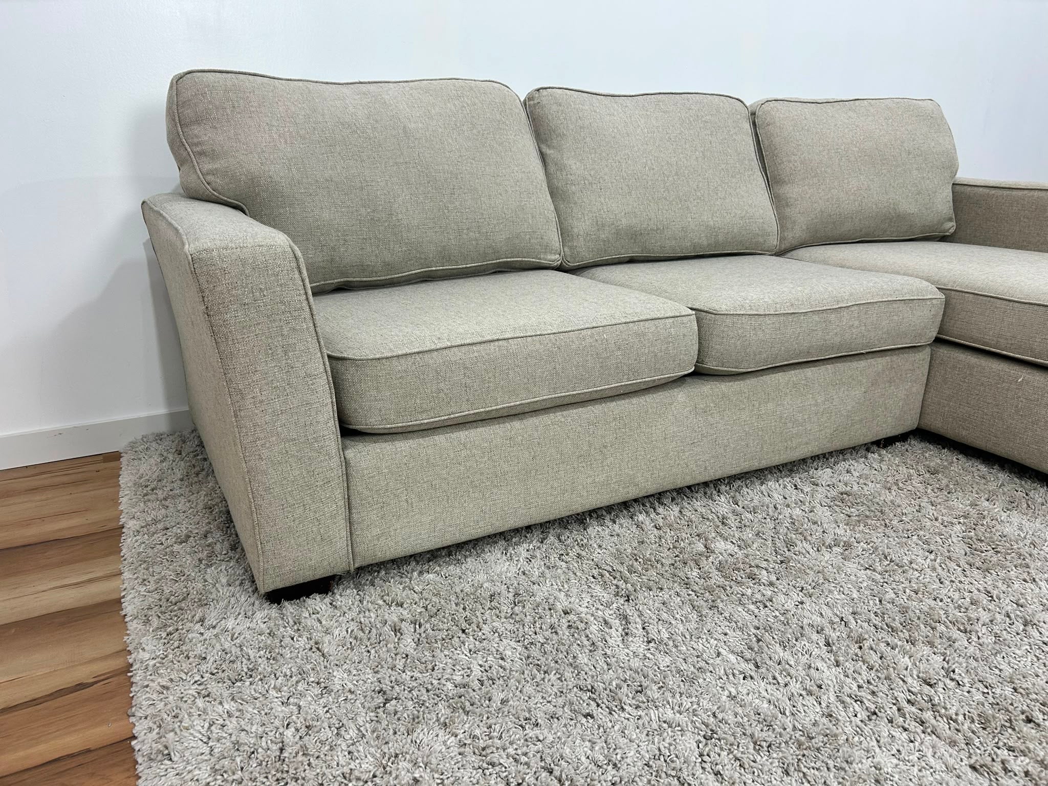 Beige Sleeper Sectional Sofa 108.5”