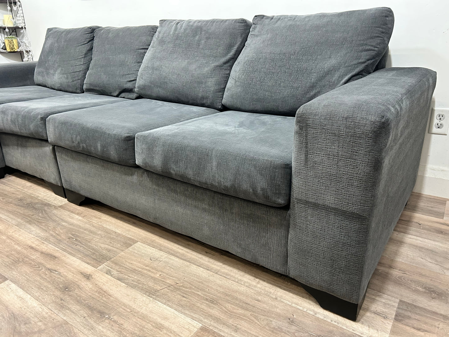 Élément de Base Sectional Sofa